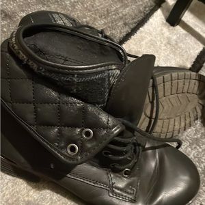 Combat boots size 7